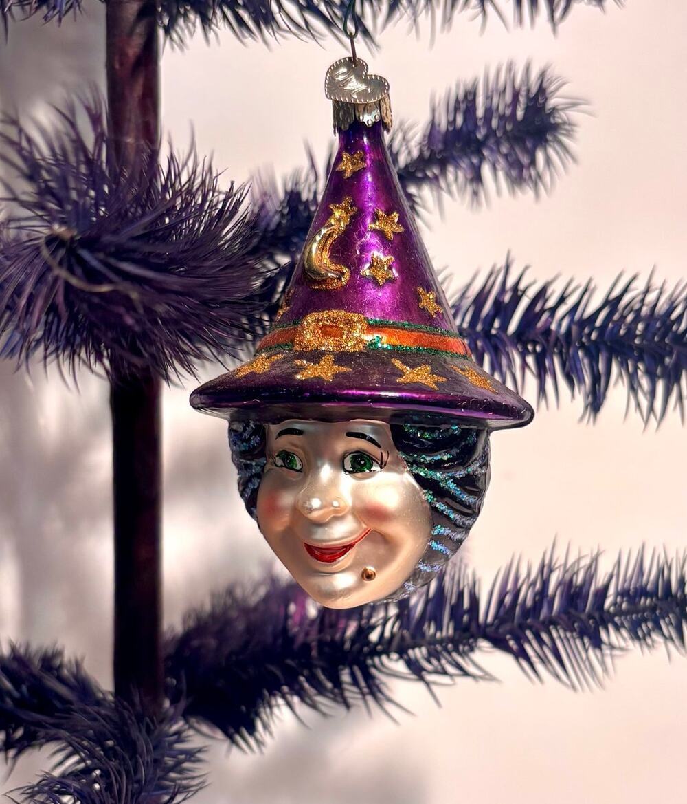 OWC Old World Christmas Halloween Kindly Witch Ornament 4”